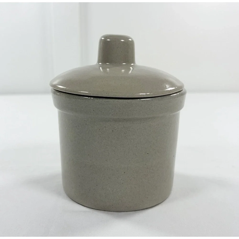 Vintage RRP Co Roseville OH‎ Speckled Beige Stoneware 1 Pint Butter Crock w/ Lid
